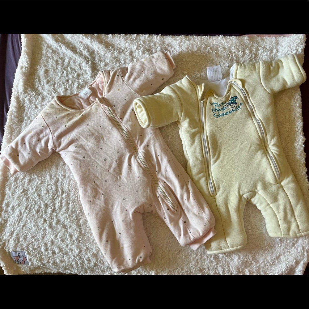 Baby sleepsuits